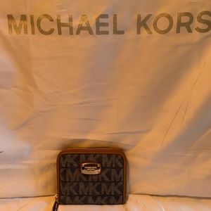 Michael Kors Mini Wallet